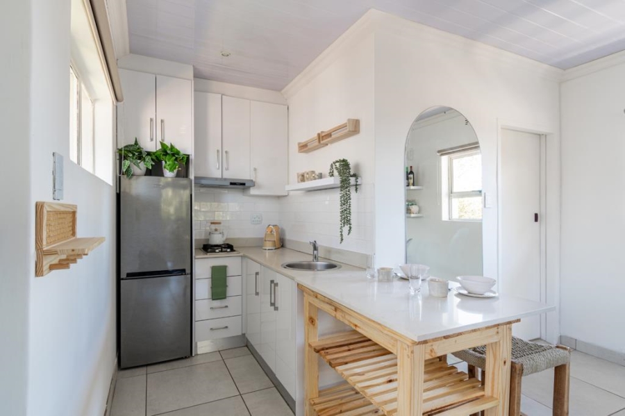 To Let 0 Bedroom Property for Rent in Green Point Western Cape